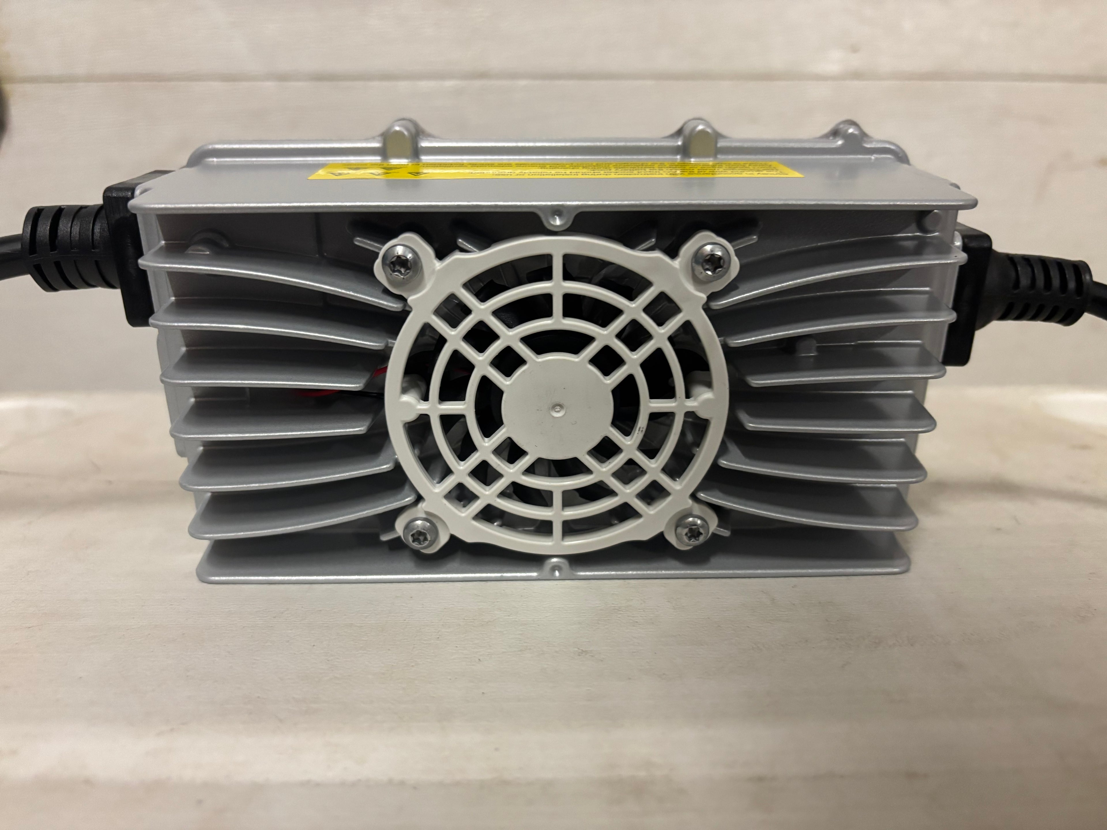 Charger 24V/20amp